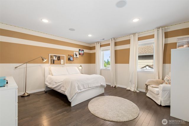 21435 SE 2nd Street, Sammamish, WA 98074
