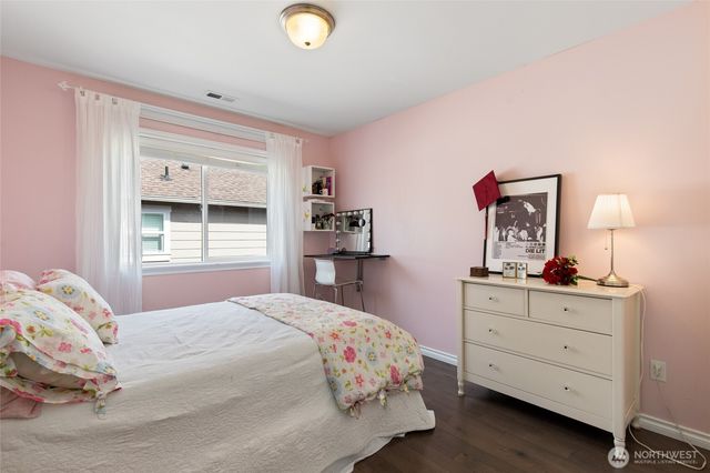 21435 SE 2nd Street, Sammamish, WA 98074