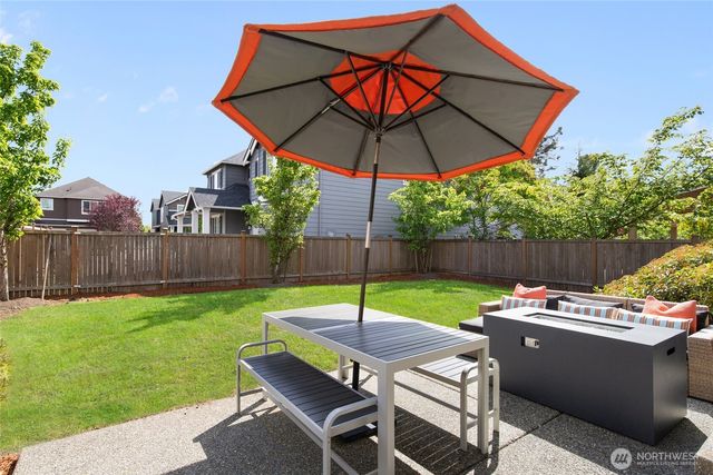 21435 SE 2nd Street, Sammamish, WA 98074