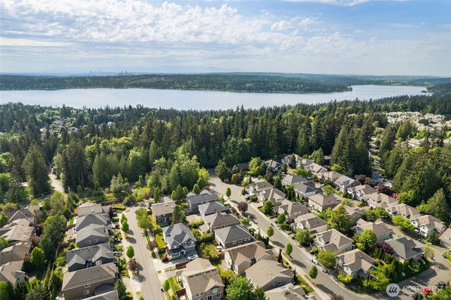 21435 SE 2nd Street, Sammamish, WA 98074