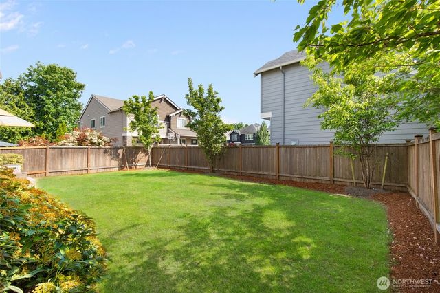 21435 SE 2nd Street, Sammamish, WA 98074