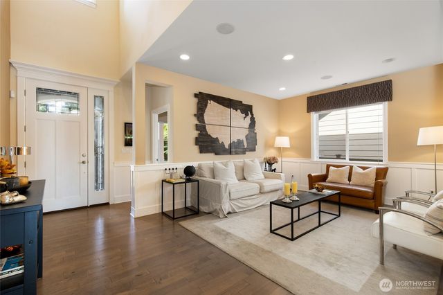 21435 SE 2nd Street, Sammamish, WA 98074