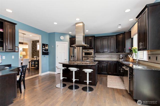 21435 SE 2nd Street, Sammamish, WA 98074