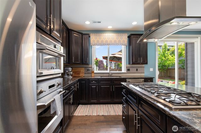 21435 SE 2nd Street, Sammamish, WA 98074