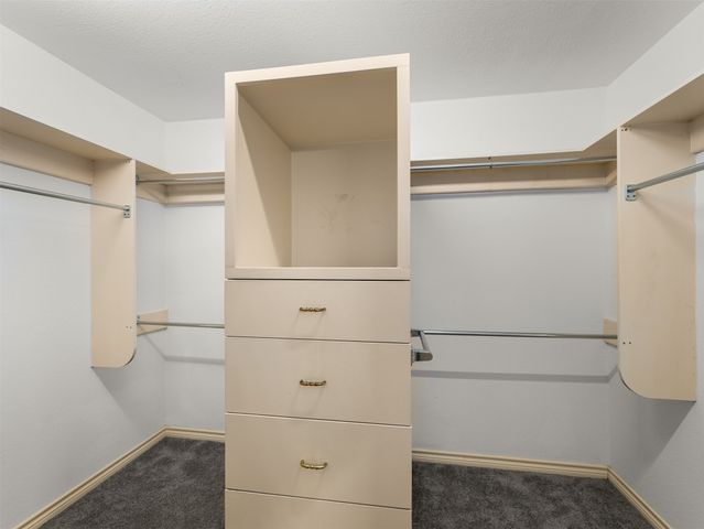 400 Ricker Court, Irving, TX 75061