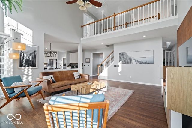 6532 Briarwood Place, Zionsville, IN 46077