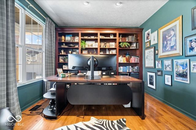 6532 Briarwood Place, Zionsville, IN 46077