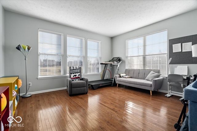 6532 Briarwood Place, Zionsville, IN 46077