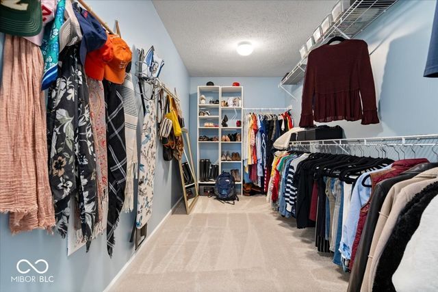 6532 Briarwood Place, Zionsville, IN 46077