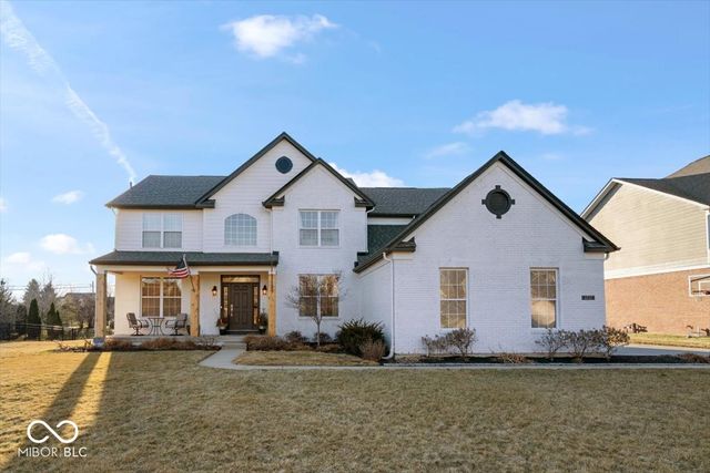 6532 Briarwood Place, Zionsville, IN 46077
