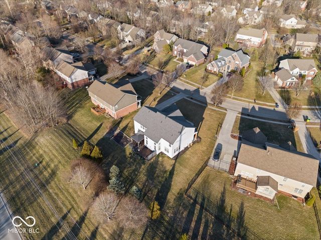 6532 Briarwood Place, Zionsville, IN 46077