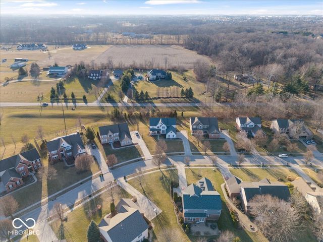 6532 Briarwood Place, Zionsville, IN 46077