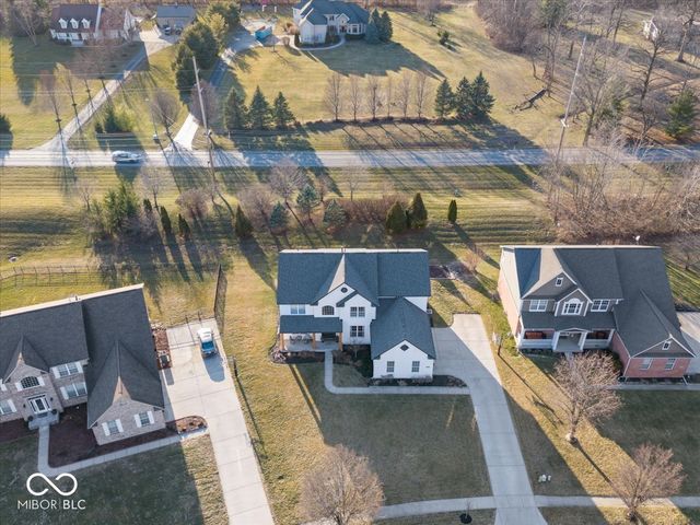 6532 Briarwood Place, Zionsville, IN 46077