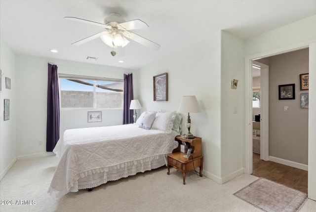 3922 E WHITTON Avenue, Phoenix, AZ 85018