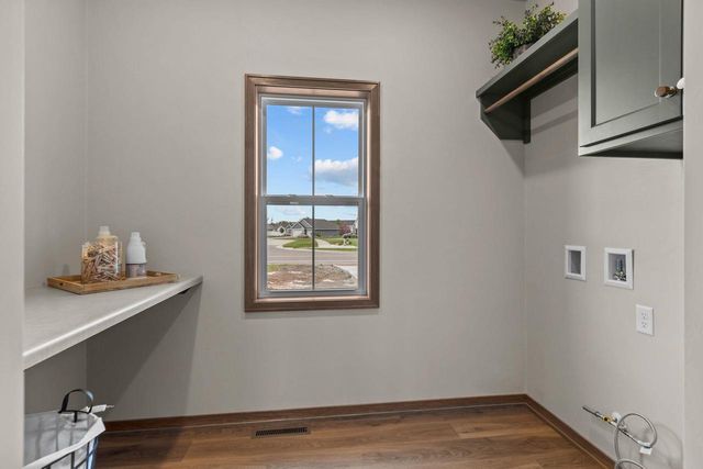 2386 SCHEURING ROAD, De Pere, WI 54115