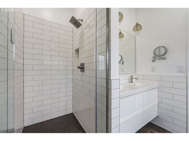 8655 Se 55TH Ave, Portland, OR 97206