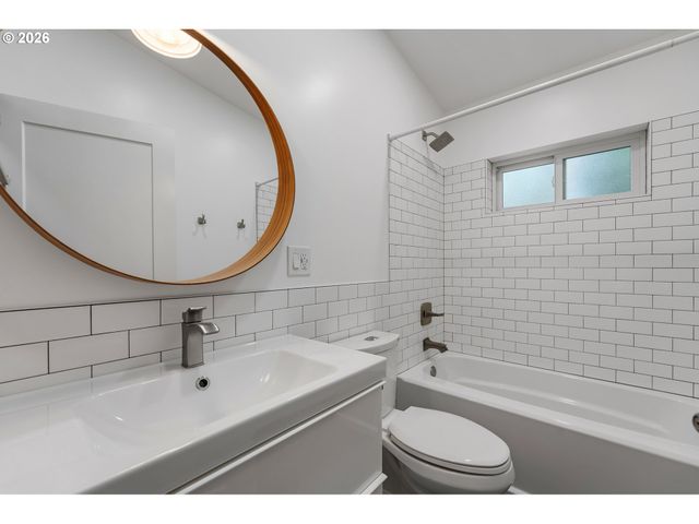 8655 Se 55TH Ave, Portland, OR 97206