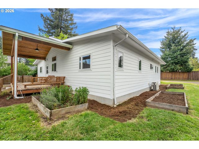 8655 Se 55TH Ave, Portland, OR 97206