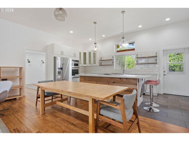 8655 Se 55TH Ave, Portland, OR 97206