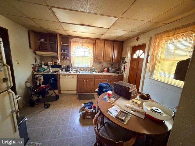 13 TEMPLE RD, Vineland, NJ 08360