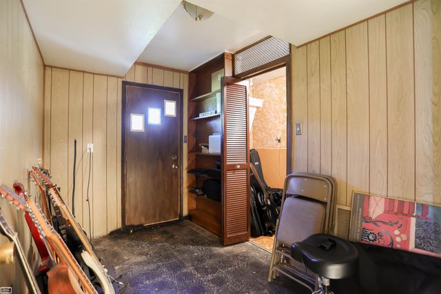 14323 Melva Drive, Warren, MI 48088