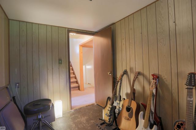 14323 Melva Drive, Warren, MI 48088