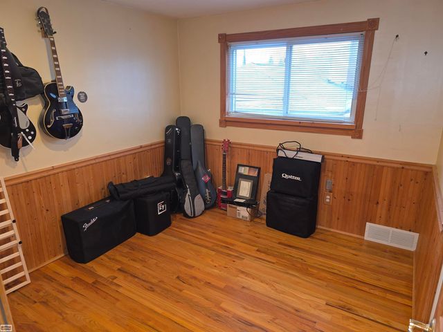 14323 Melva Drive, Warren, MI 48088