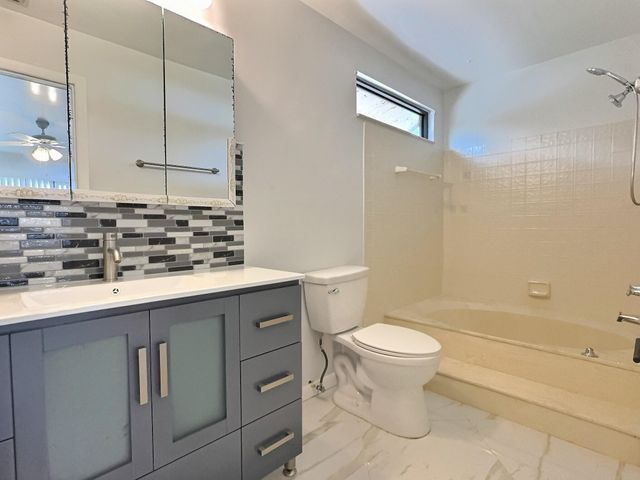 2652 Riverside Drive, Coral Springs, FL 33065