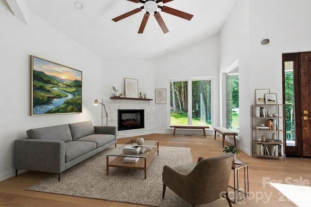 23 Early Spring Way, Leicester, NC 28748