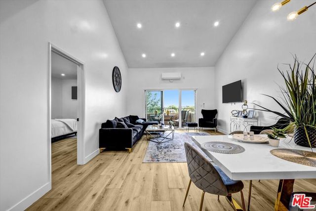 26251 Vermont Avenue 307, Los Angeles, CA 90710