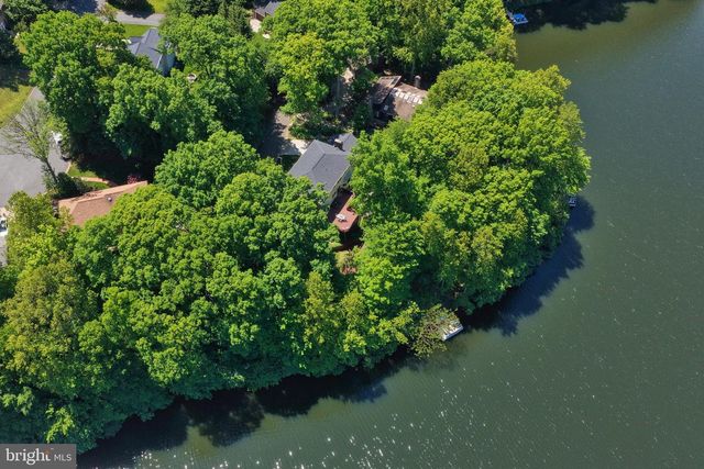 15792 DEVONALD PL, Dumfries, VA 22025