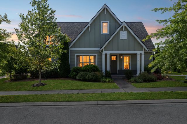 1002 Hornsby Dr, Franklin, TN 37064
