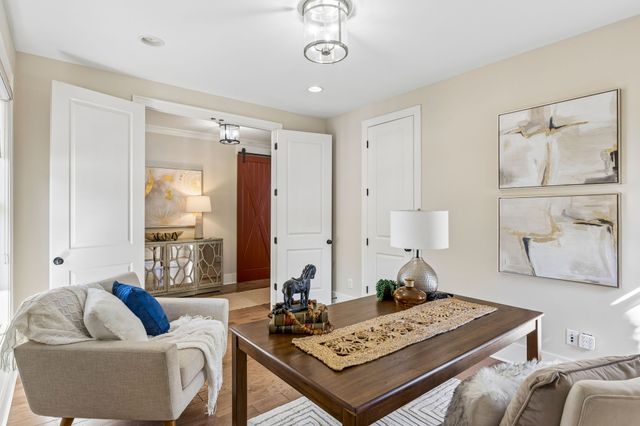 1002 Hornsby Dr, Franklin, TN 37064
