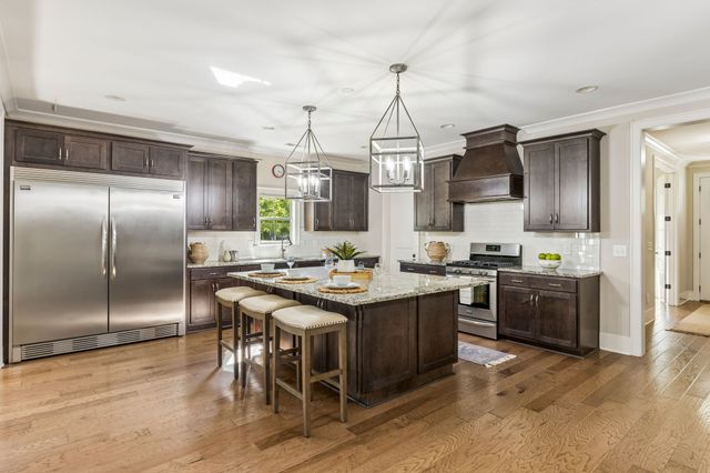 1002 Hornsby Dr, Franklin, TN 37064
