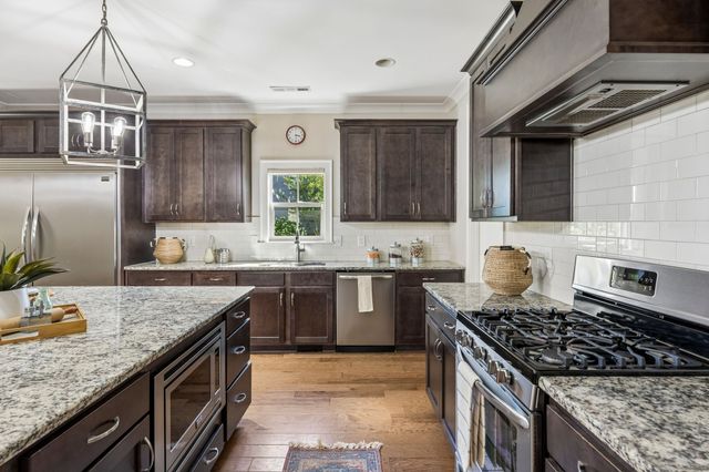 1002 Hornsby Dr, Franklin, TN 37064
