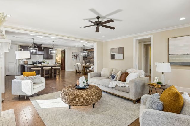 1002 Hornsby Dr, Franklin, TN 37064