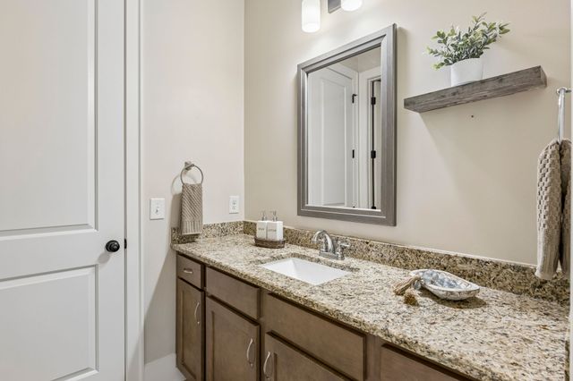 1002 Hornsby Dr, Franklin, TN 37064