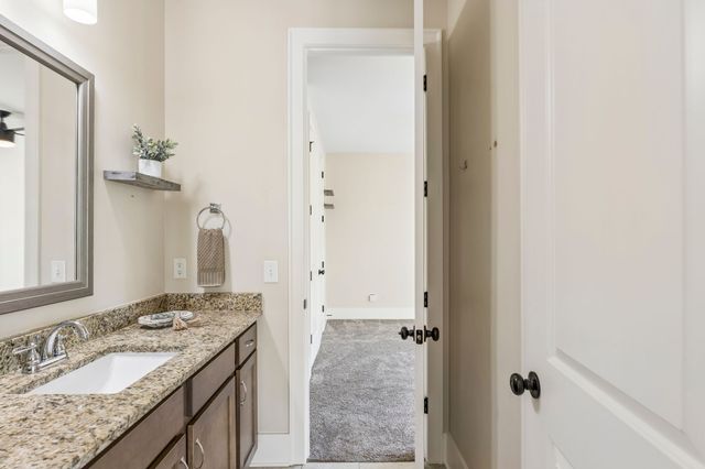 1002 Hornsby Dr, Franklin, TN 37064