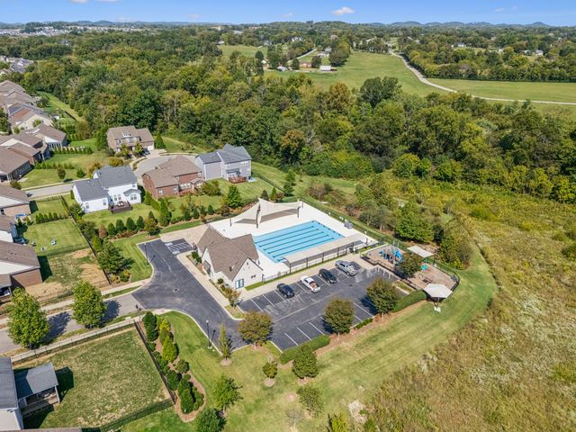 1002 Hornsby Dr, Franklin, TN 37064