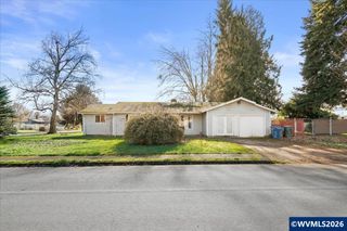 4492 Hudson Av NE, Salem, OR 97301