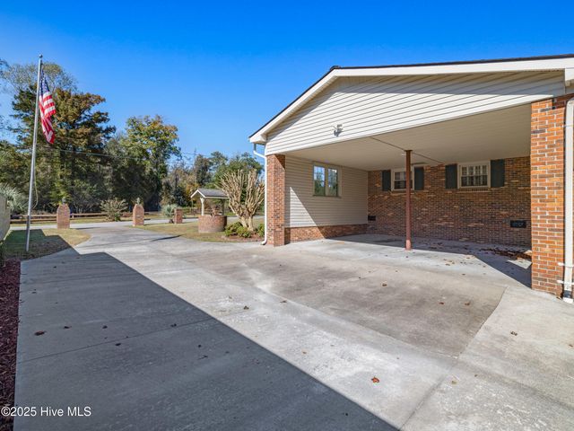 15 Dressler Drive, Jacksonville, NC 28540