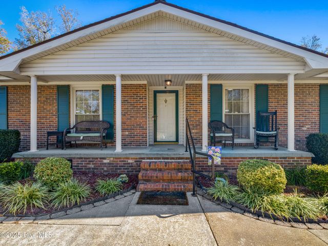 15 Dressler Drive, Jacksonville, NC 28540