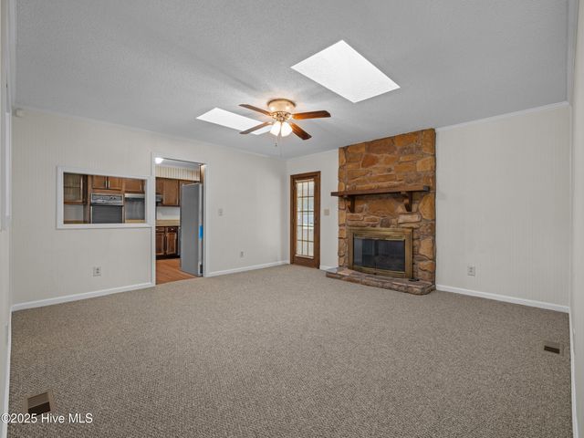 15 Dressler Drive, Jacksonville, NC 28540