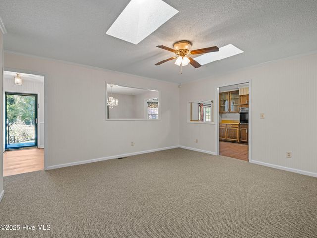 15 Dressler Drive, Jacksonville, NC 28540