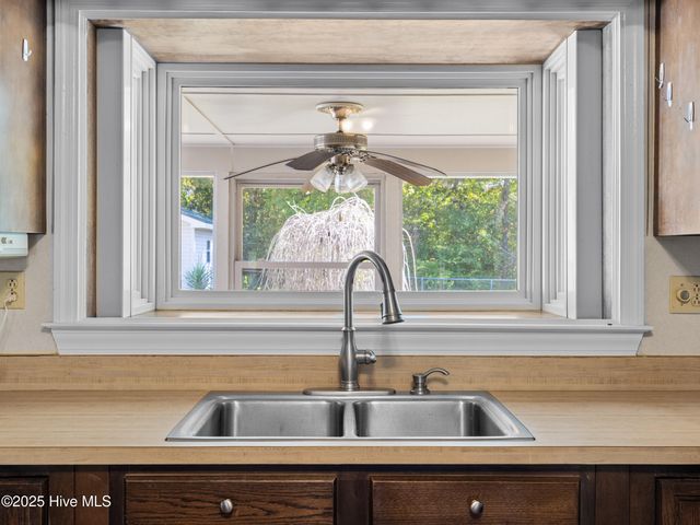 15 Dressler Drive, Jacksonville, NC 28540