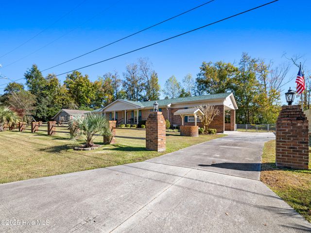 15 Dressler Drive, Jacksonville, NC 28540