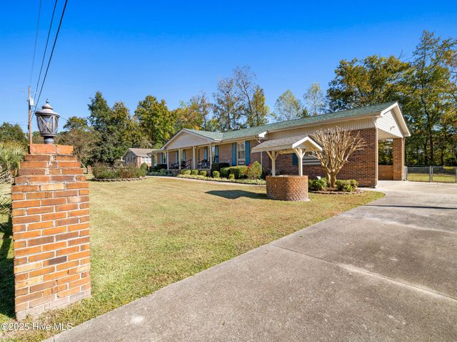 15 Dressler Drive, Jacksonville, NC 28540