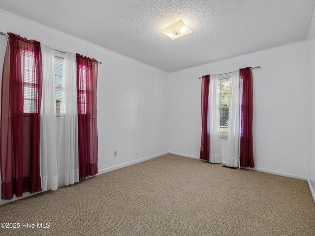 15 Dressler Drive, Jacksonville, NC 28540