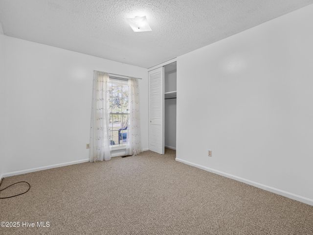 15 Dressler Drive, Jacksonville, NC 28540