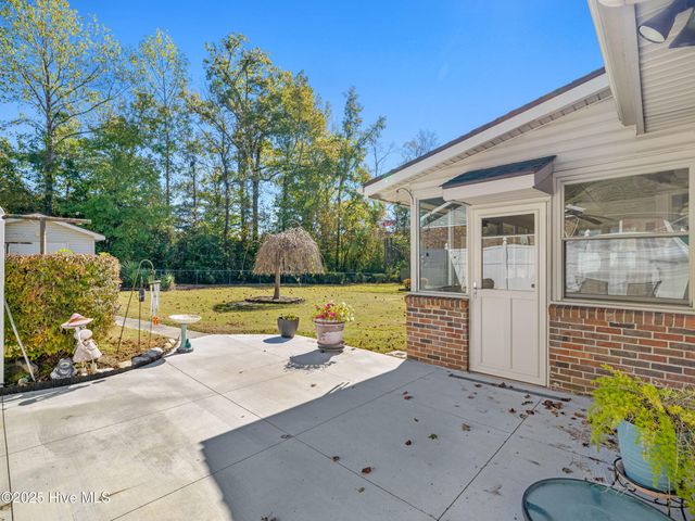 15 Dressler Drive, Jacksonville, NC 28540